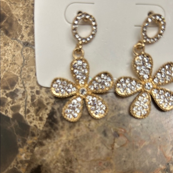 Mint Gold and Silver Crystal Flower Earrings - Picture 4 of 4